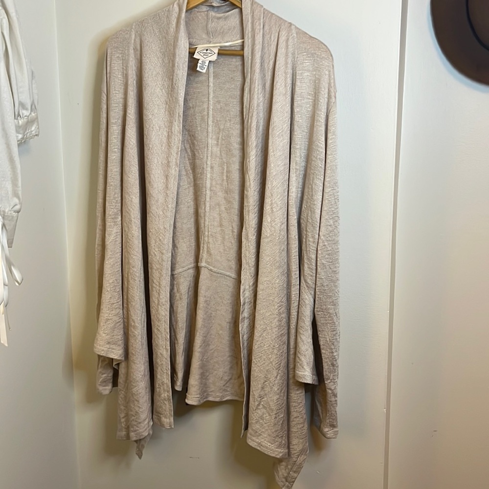 Lightweight knit cardigan. Tan. Petite XL